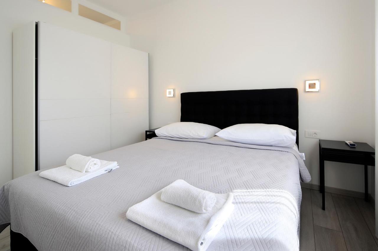 Apartments Lola 诺瓦利娅 外观 照片